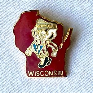VTG 40 and 8 Wisconsin Badger Voyageur Tie Hat Pin Military 80s WI Pride Jewelry